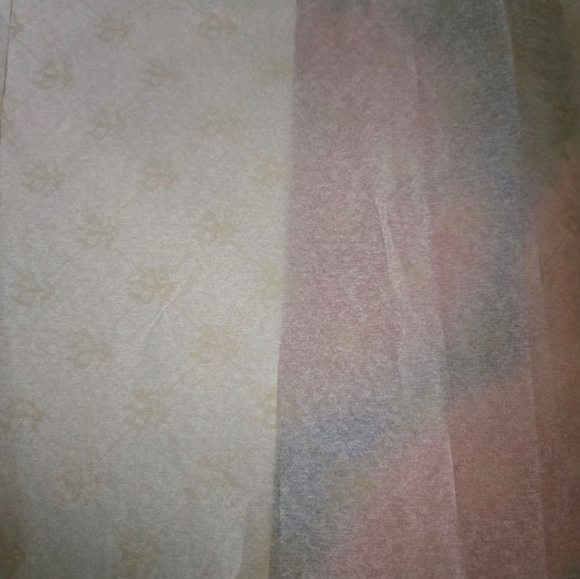 Brooks Brothers Scarf Collection Red Blue Floral 35"x35" silk - Picture 4 of 4